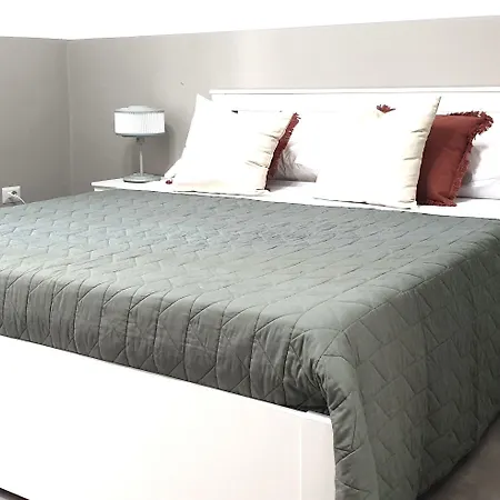 Giuseppe Apartment *